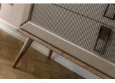Спальный гарнитур Site в светлых тонах.